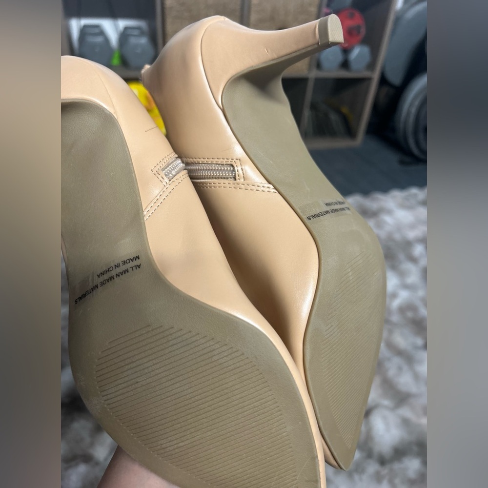 NWOT DV by Dolce Vita Audra Tan Ankle Boots - Picture 5 of 7